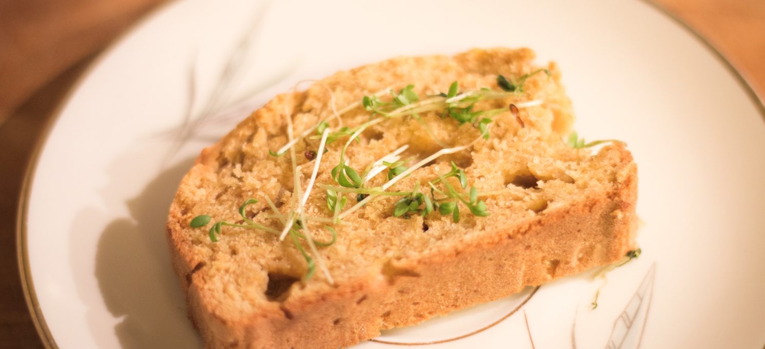 Brot backen ohne Hefe, Weizen und Zucker: Veganes Maisbrot Rezept